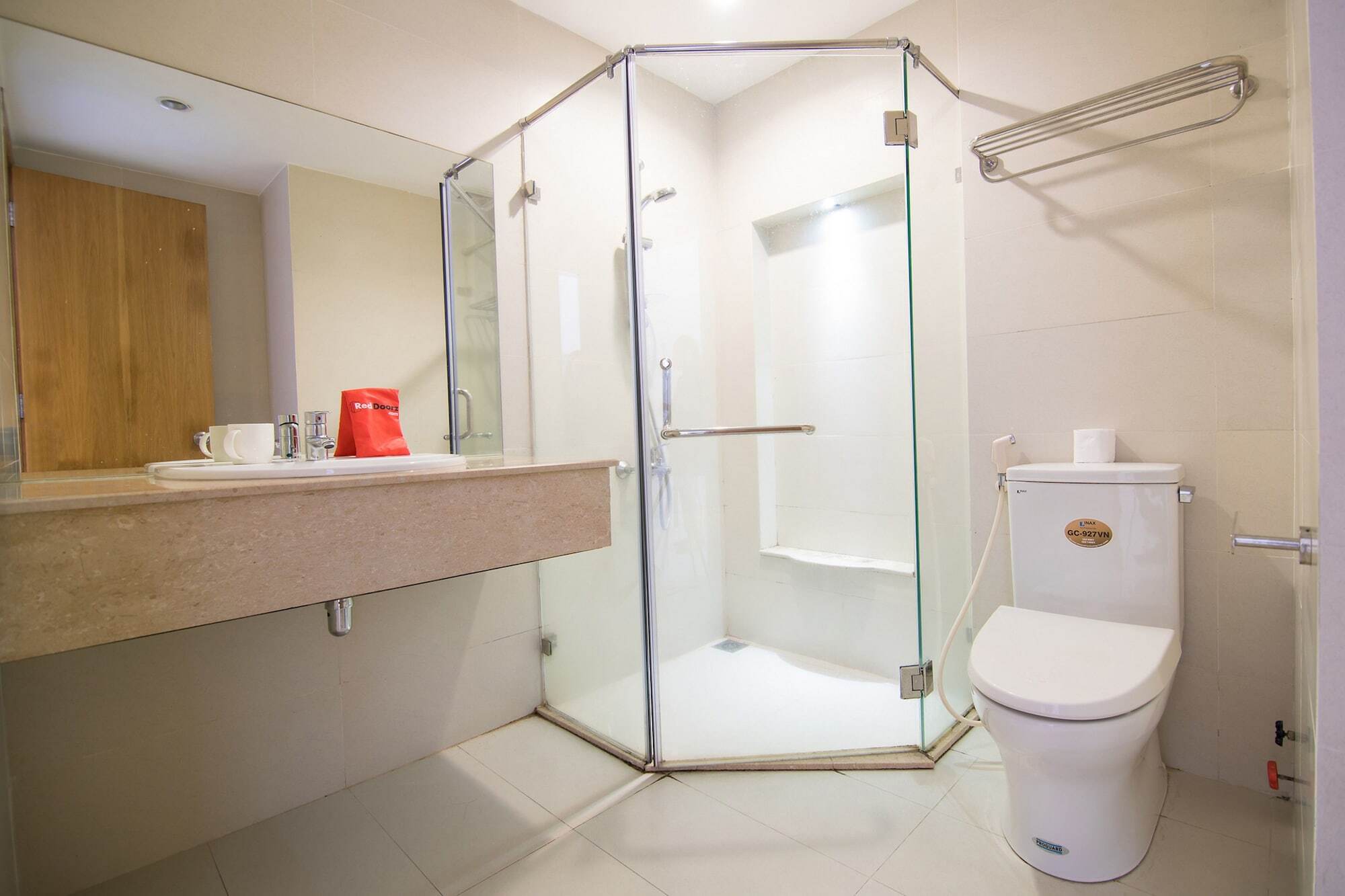 Reddoorz Plus Near Secc D7 TP. Hồ Chí Minh Ngoại thất bức ảnh